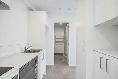 108/28C Eileen Newey Place_4