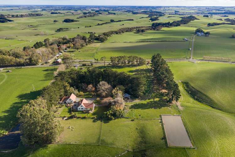 768 Mount Stewart Halcombe Road_0