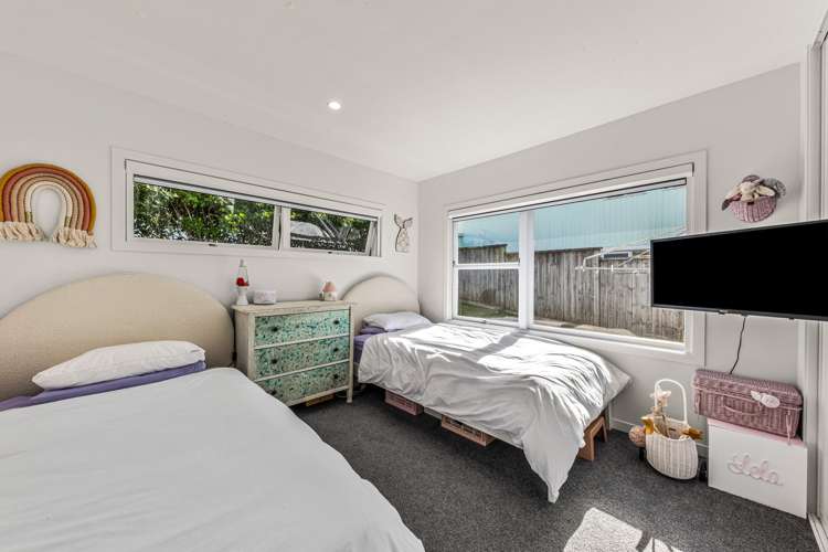 15A Seaview Road Castor Bay_22