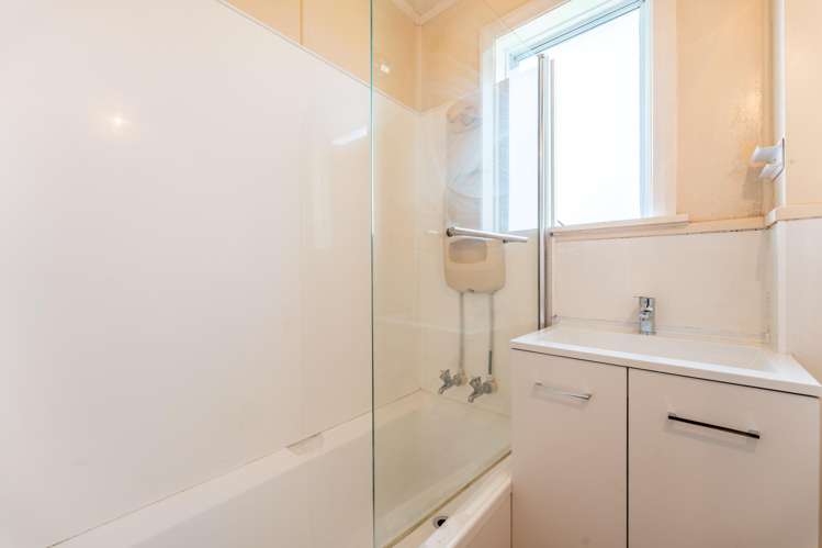 9 Andrew Street Marchwiel_8