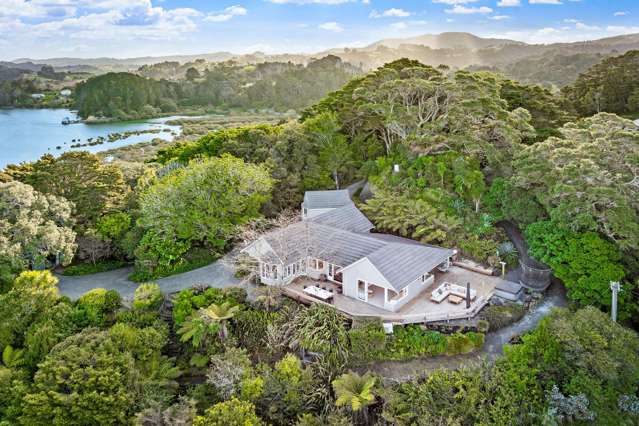 A New Zealand Escape with Omaha Bay Views