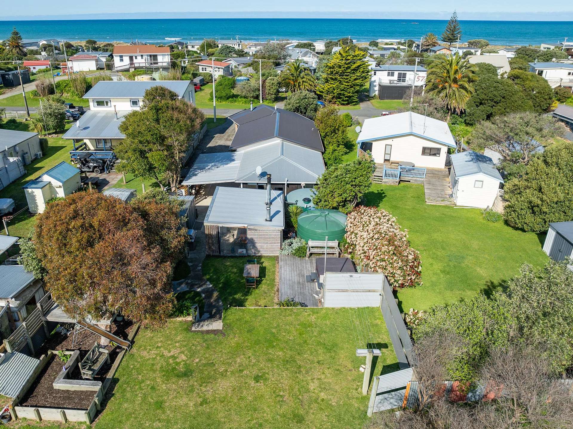 60 Pinedale Crescent Riversdale Beach_0