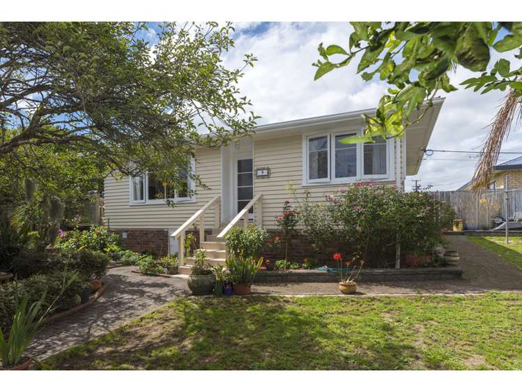 9 Titoki Street Te Atatu Peninsula_1