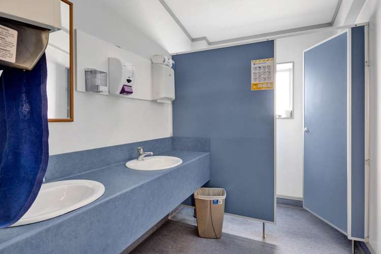 99 Glover Road Hawera_9