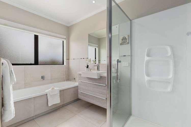 9 Wick Place Wattle Downs_13