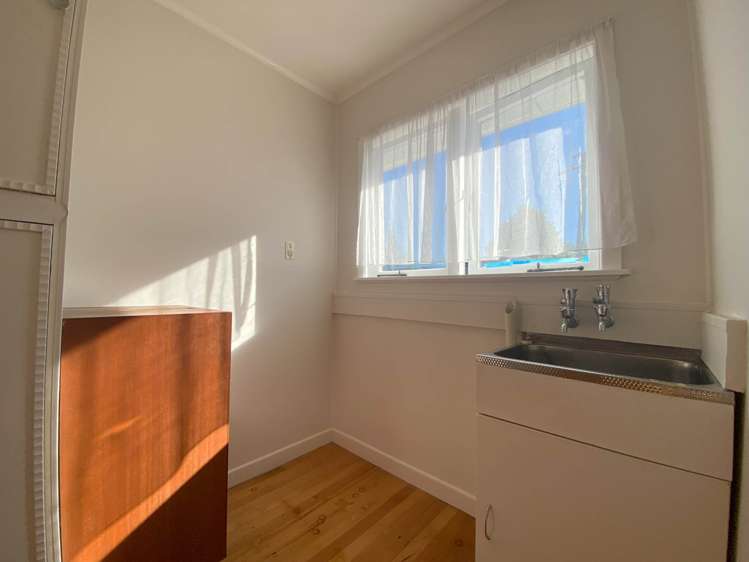 2 Te Kanawa Crescent Henderson_10