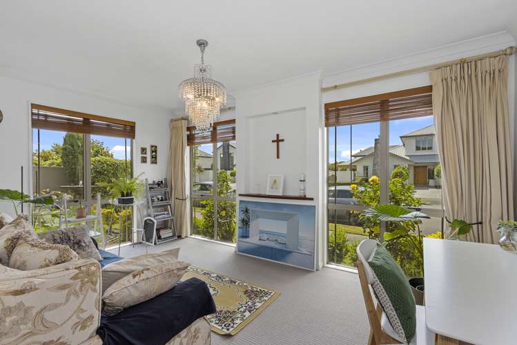 1 Watermill Boulevard Northwood_11