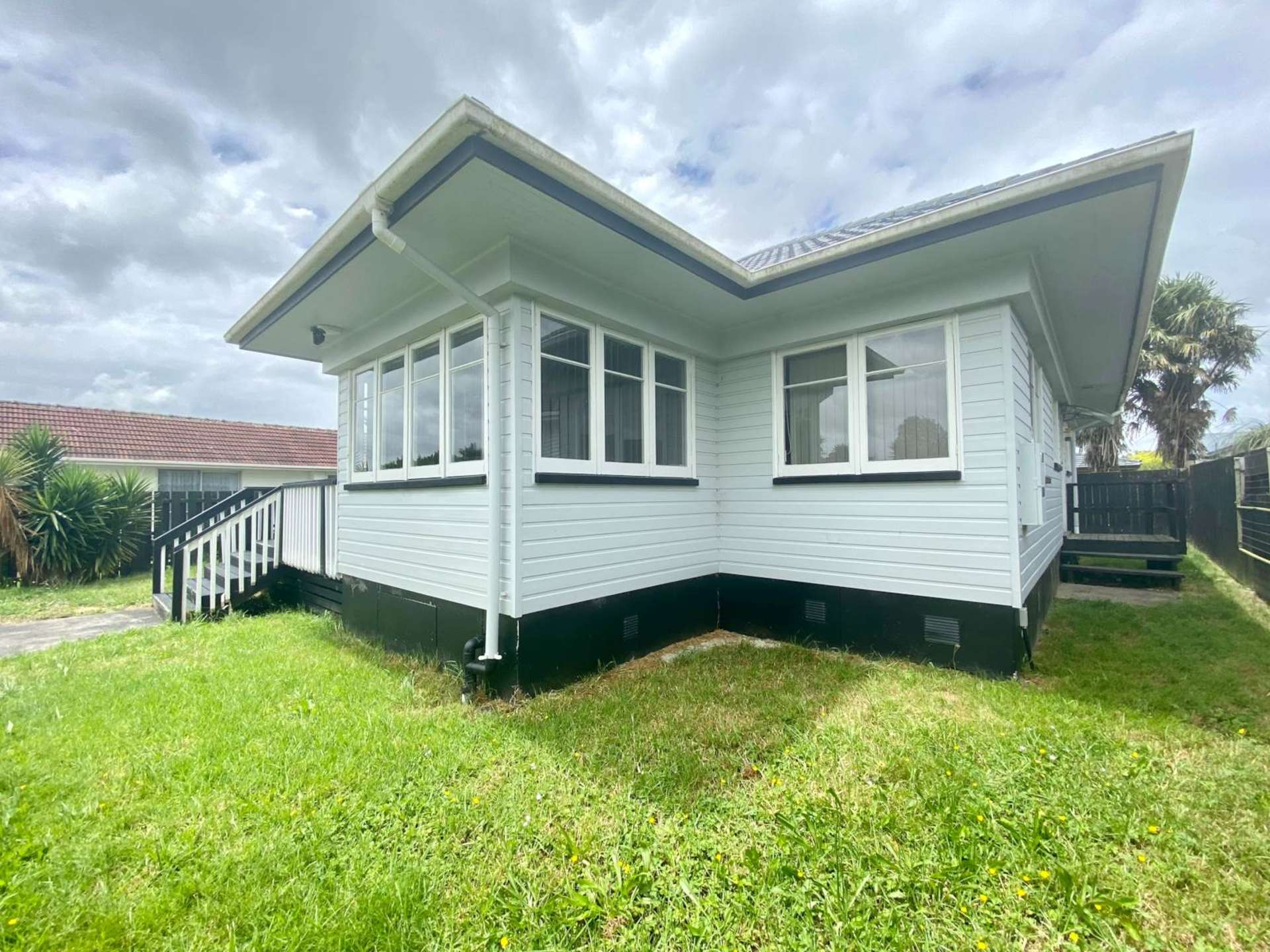 8b Frank Hewitt Street Pukekohe_0