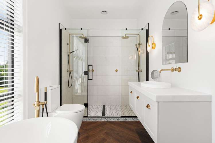 83 Charles Robert Drive Kahutara_19