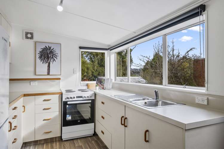 56 Blacks Road North East Valley_7