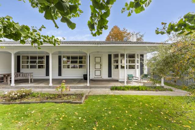 Charming Home – Central Location!!