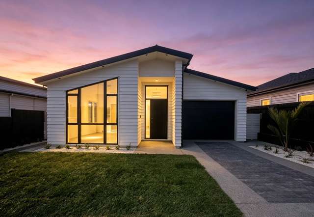 New Family Home with Two Living Space