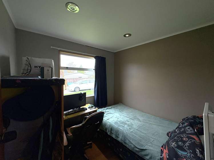 9 Gibson Drive Hornby_8
