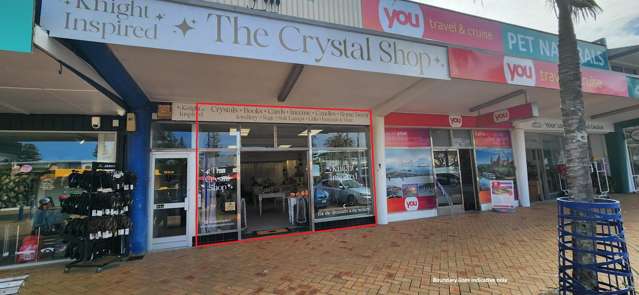 Excellent location – Orewa retail!