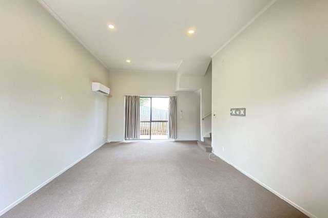 2 Swan Hill Drive Glen Eden_1