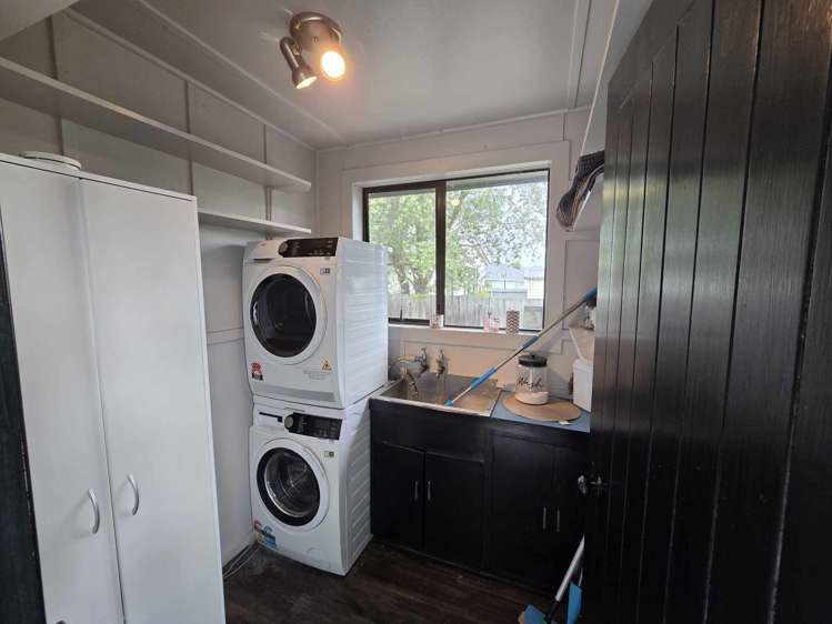 14 Joy Street Shirley_15