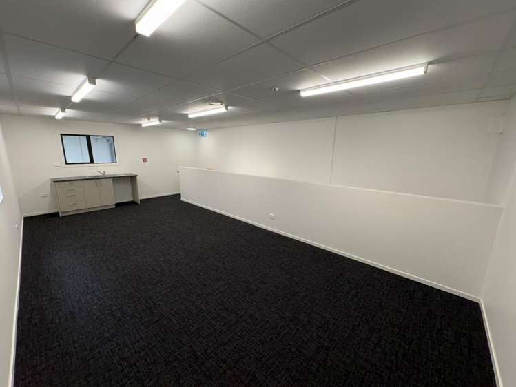 2/142 Ossie James Drive Rukuhia_5