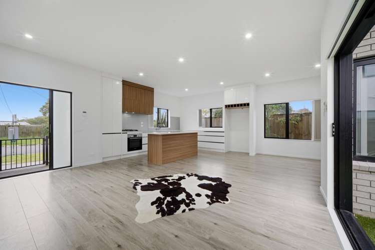 15A Arney Road Ranui_13