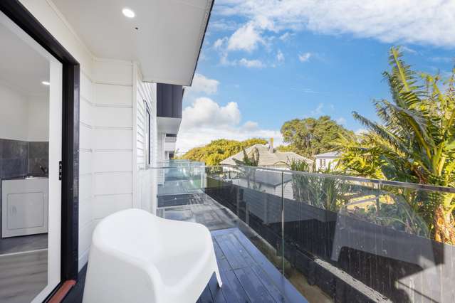 37D Erima Avenue Point England_2