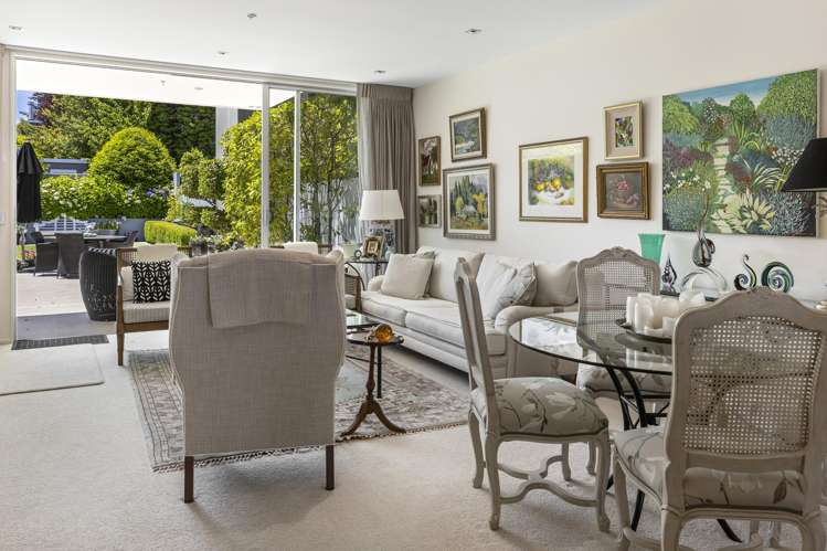 3/110 Lake Terrace Taupo_5