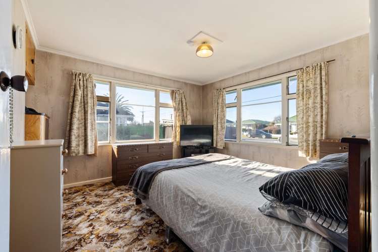 77 Hargood Street Woolston_10