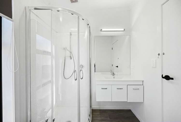 2/1087 Heaphy Terrace Fairfield_11