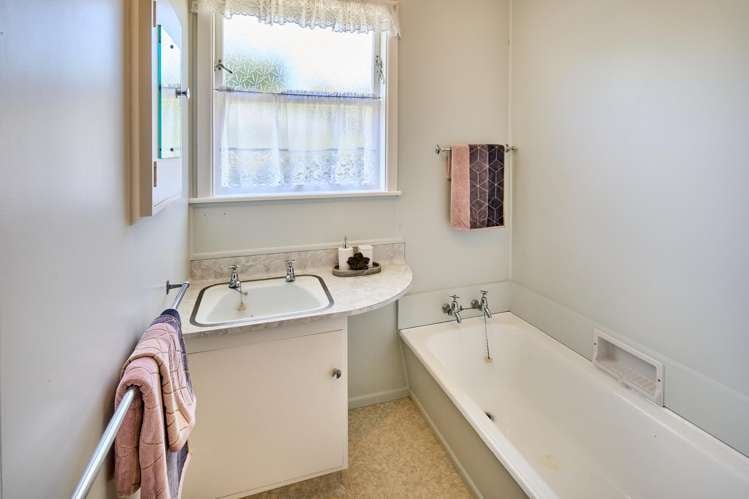 14 Fitzwilliam Terrace Tawa_12