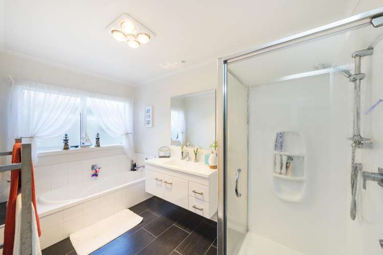 2 Morocco Terrace Kelvin Grove_15