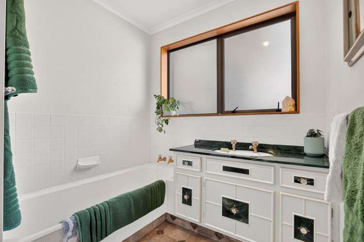 312 Lud Valley Road Hira_16