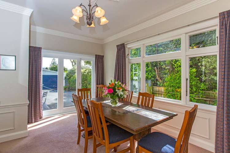 311 Riverside Drive Waterloo_8