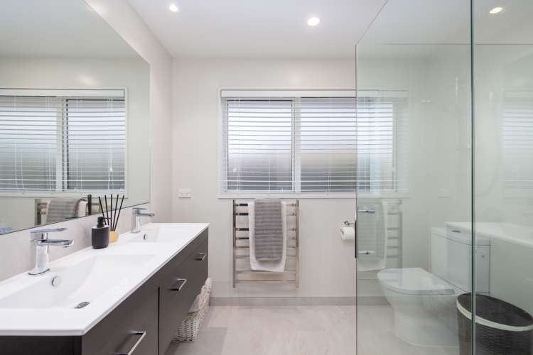 26 Pegasus Main Street Pegasus_13