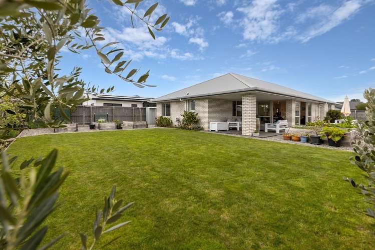 40 Catalina Crescent Burleigh_18