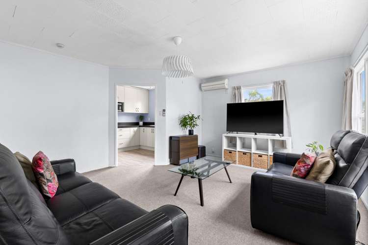 2/32 White Street Taradale_6