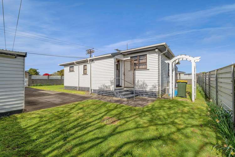 102 Brecon Road Stratford_24