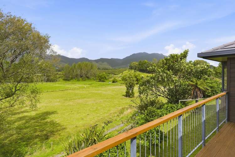 84 Derham Road Te Horo_27