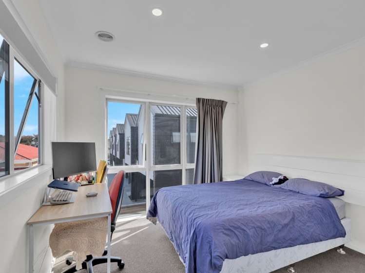 1/113 Knighton Road_4
