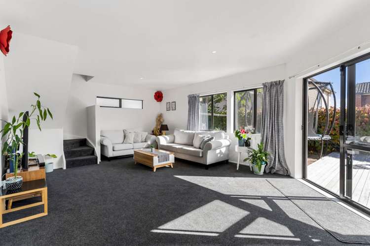 15/37 Fields Parade Oteha_21