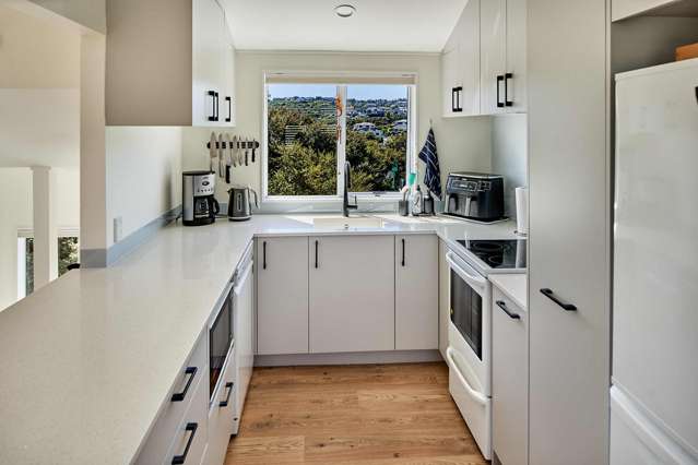 39 James Cook Drive Whitby_2