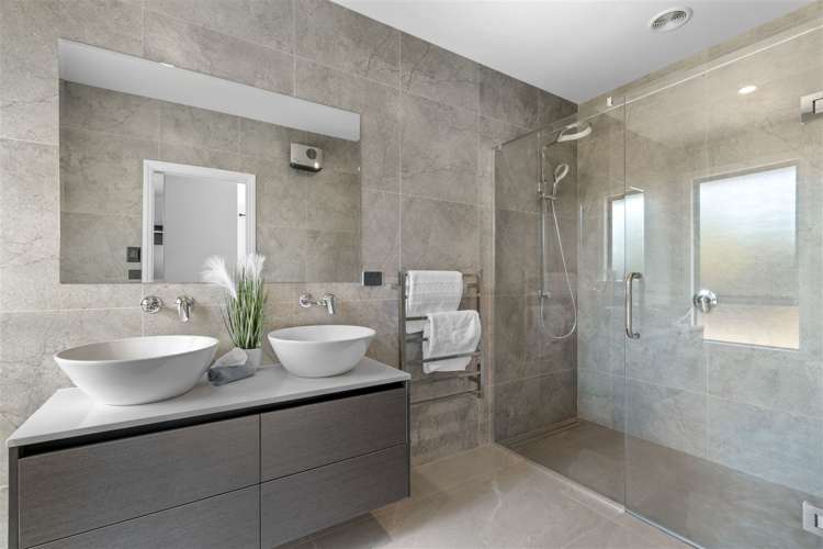 33 Bronco Drive Aidanfield_15