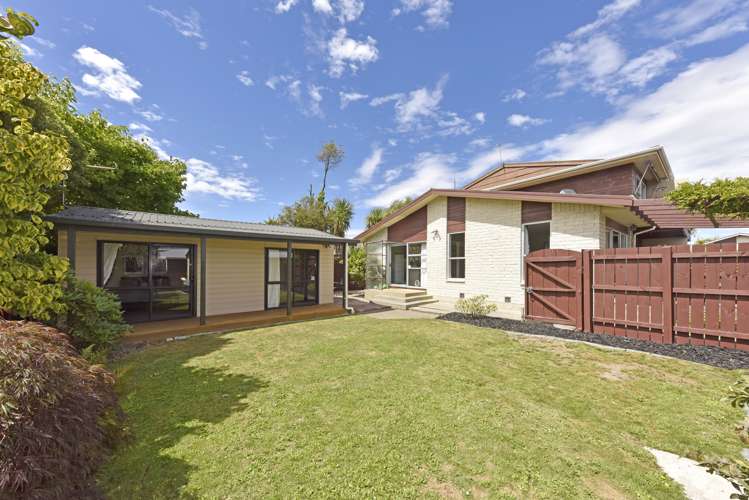 8b Wyatt Place Russley_0