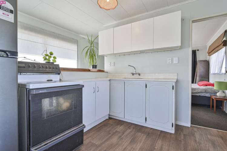 605A Queen Street East Parkvale_16