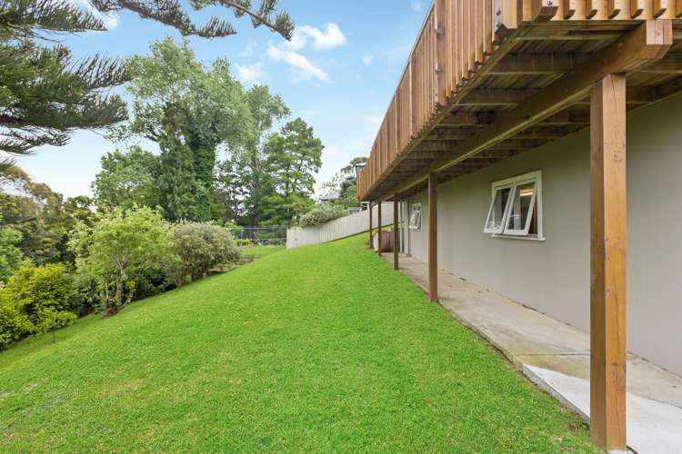 6 Hutchinsons Road Bucklands Beach_13