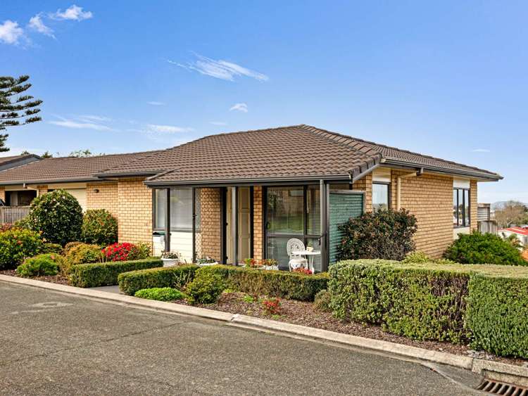 31/197 Royal Road Massey_4