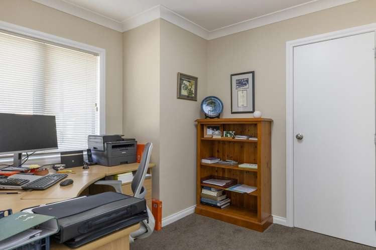 8 Belvedere Grove Rangatira Park_22