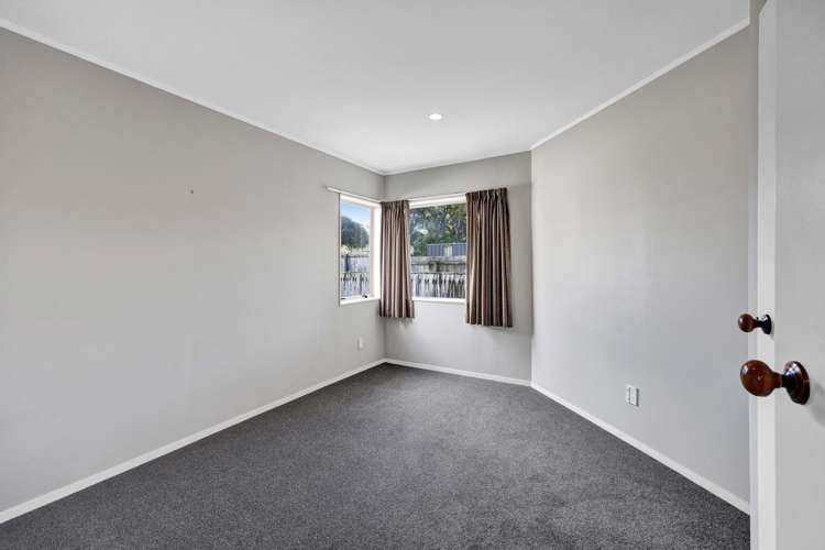 2/59 Wallath Road Westown_14