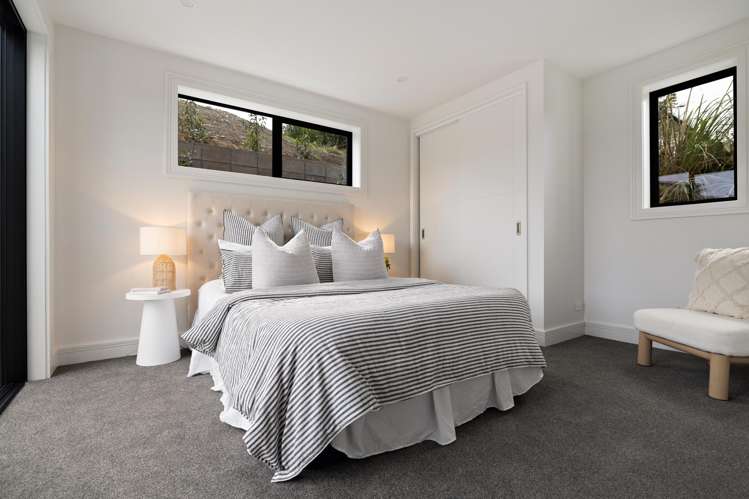 6 Florence Close Queenstown Hill_22