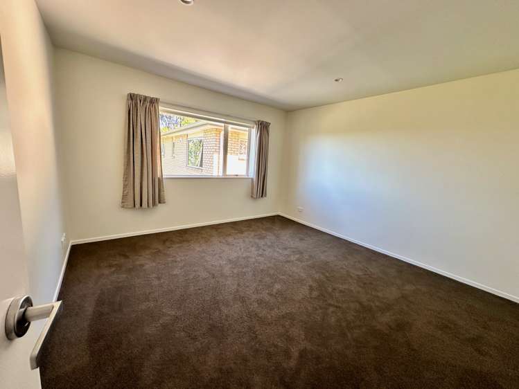 27A Easton Park Parade Glenfield_7