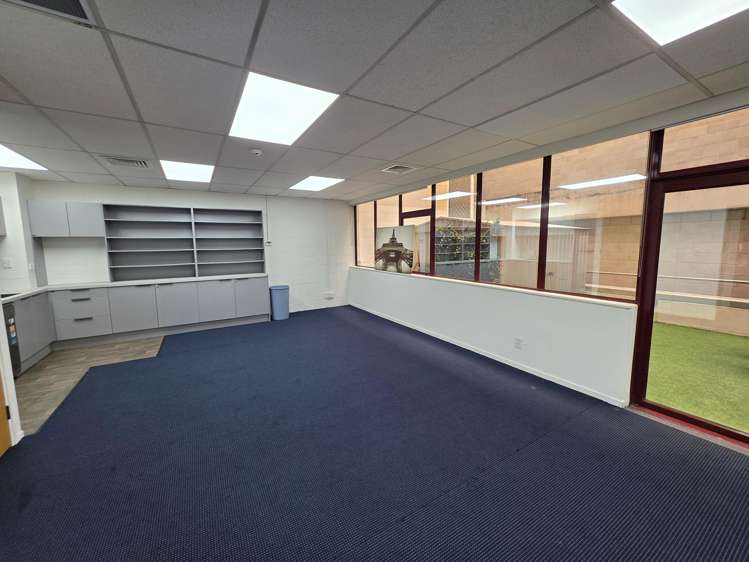 136 Broadway Newmarket_2