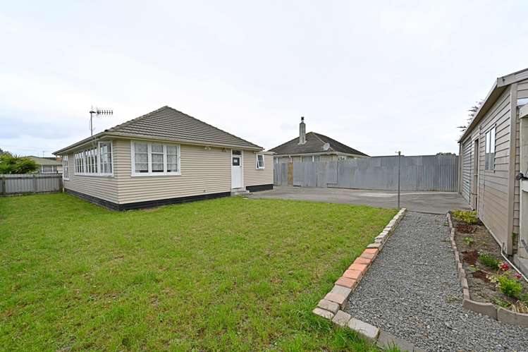 37 Constable Crescent Onekawa_13