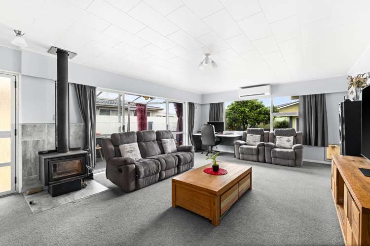 17 Roskilda Crescent Taradale_2